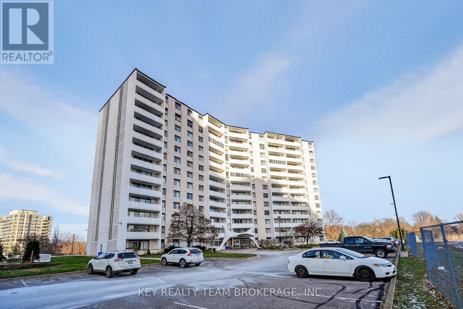 1107 - 15 Towering Heights Boulevard, St. Catharines (Glendale/Glenridge), ON - Outdoor With Balcony With Facade