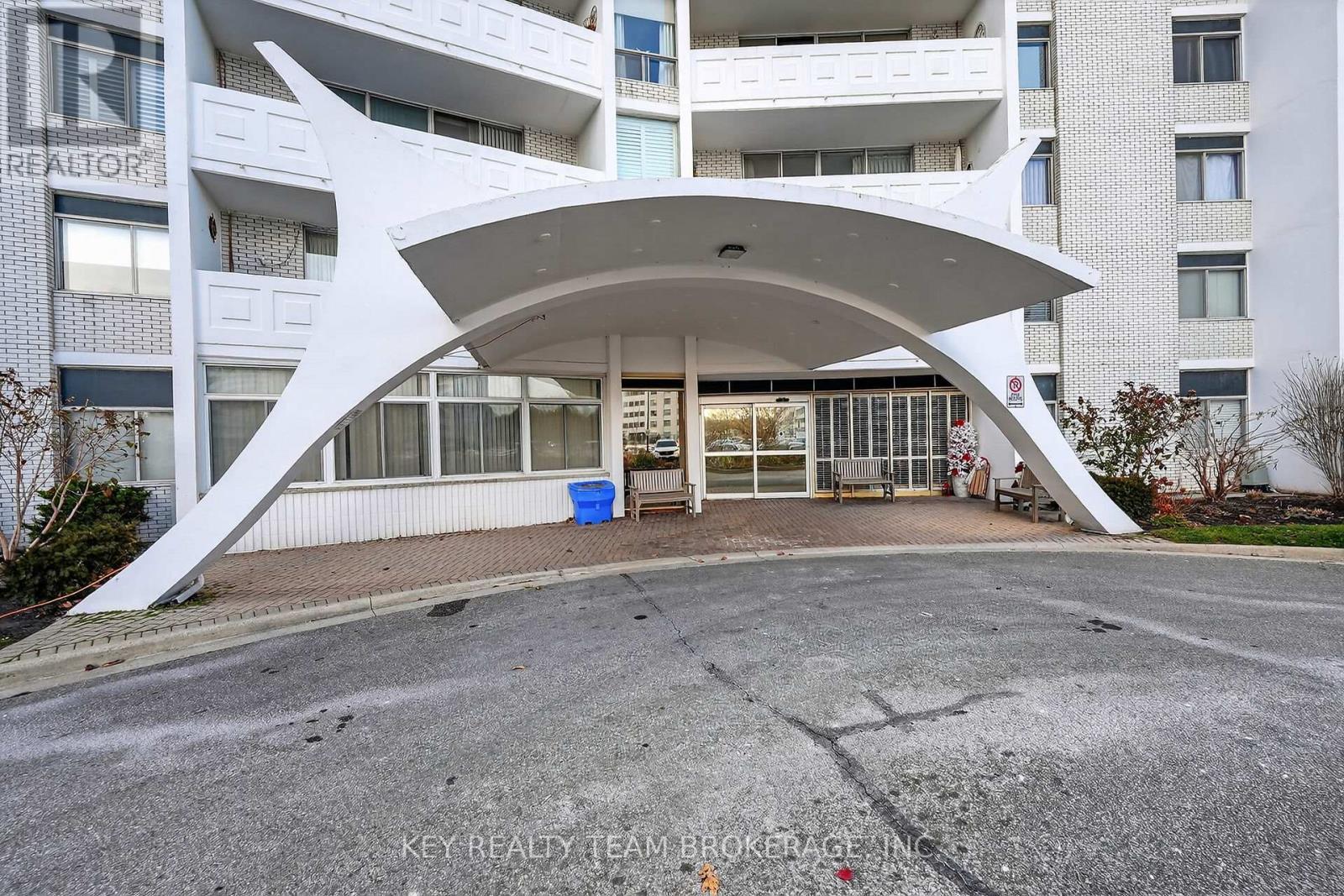 1107 - 15 Towering Heights Boulevard, St. Catharines (Glendale/Glenridge), ON - Outdoor With Balcony