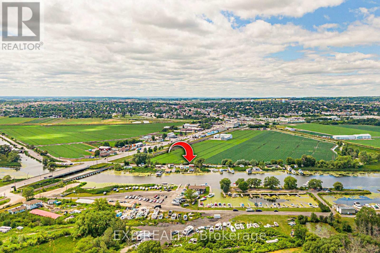 Prime Location! - 17 Private Drive, Bradford West Gwillimbury, ON - Outdoor With View