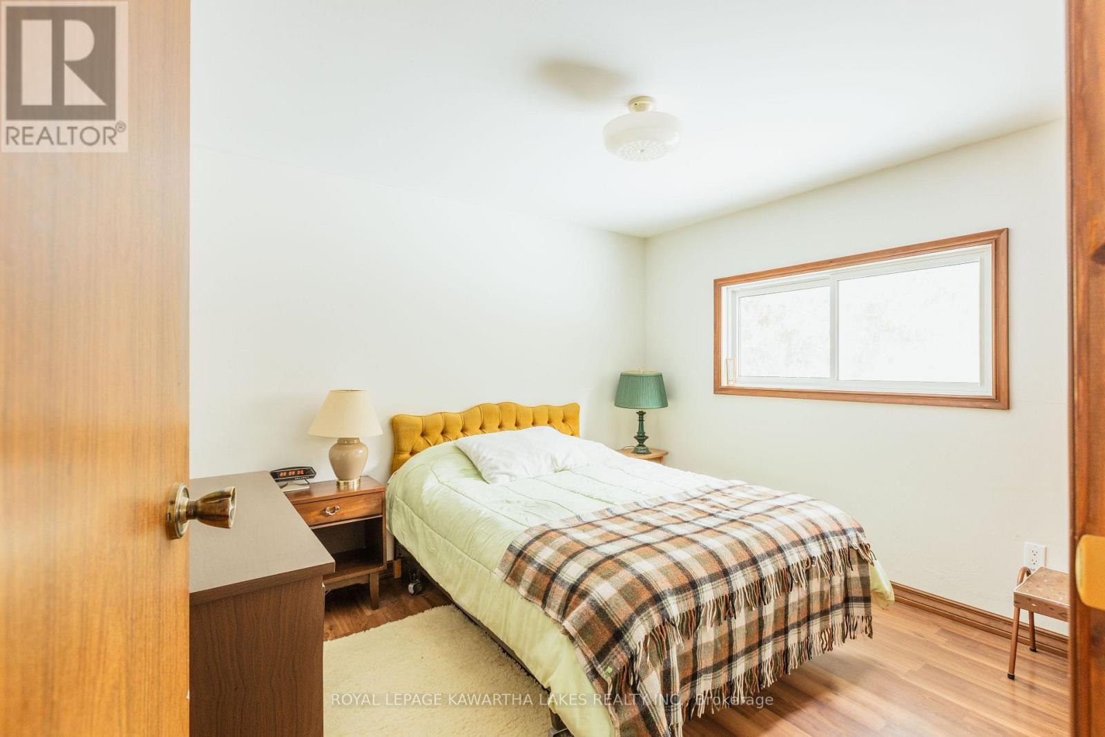 38 Fell Station Drive, Kawartha Lakes (Fenelon Falls), ON - Indoor Photo Showing Bedroom
