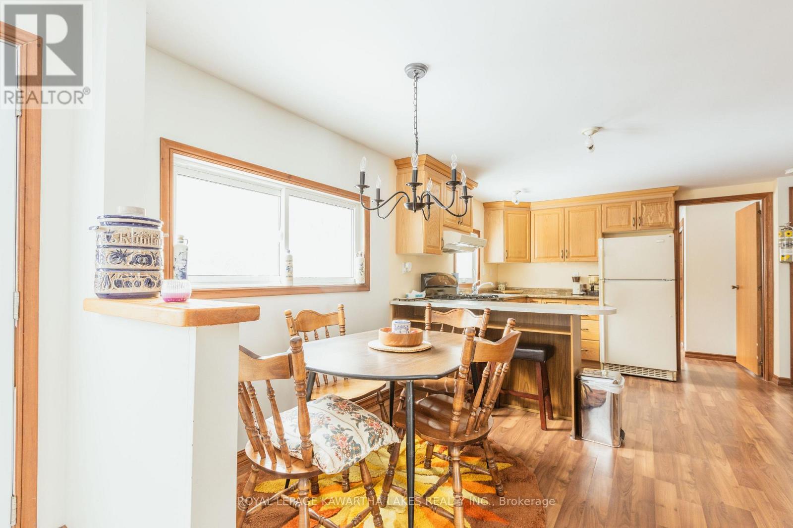 38 Fell Station Drive, Kawartha Lakes (Fenelon Falls), ON - Indoor Photo Showing Dining Room