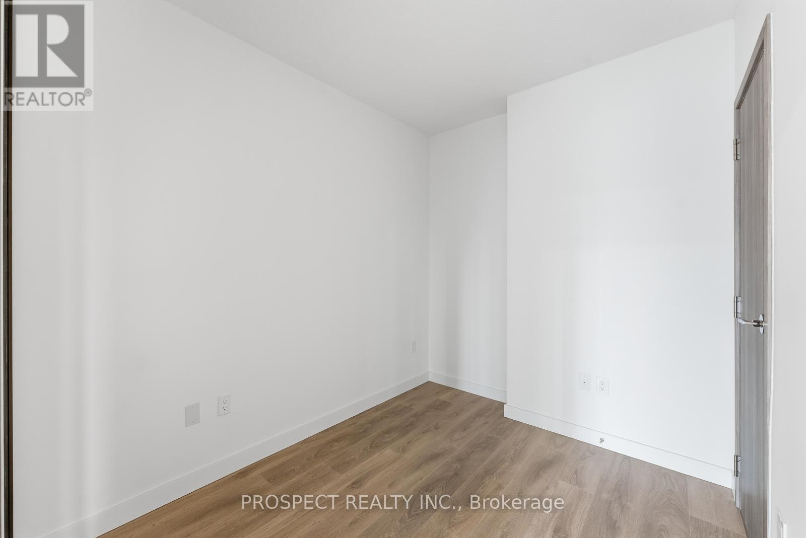 933 - 3 Concord Cityplace Way, Toronto, ON - Indoor Photo Showing Other Room