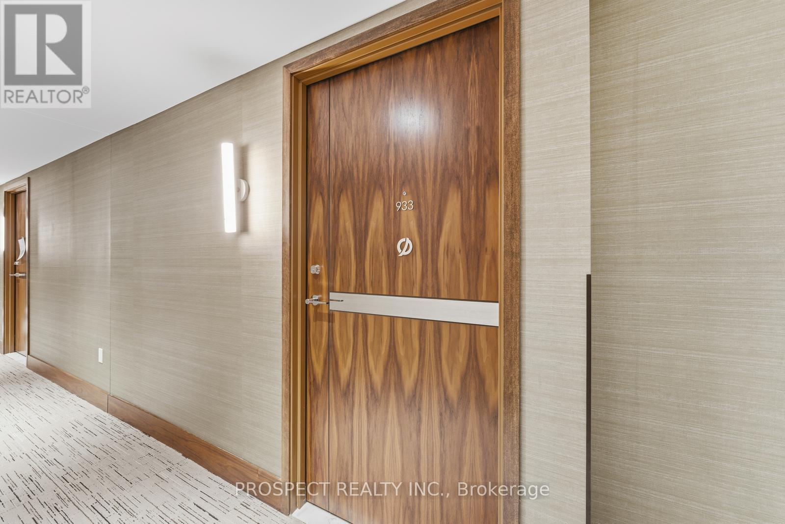 933 - 3 Concord Cityplace Way, Toronto, ON - Indoor Photo Showing Other Room