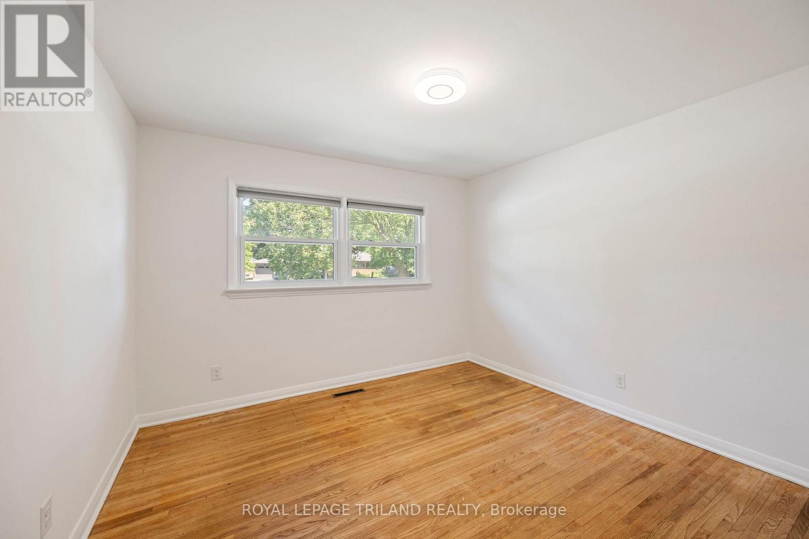 264 Trott Drive, London North (North K), ON - Indoor Photo Showing Other Room