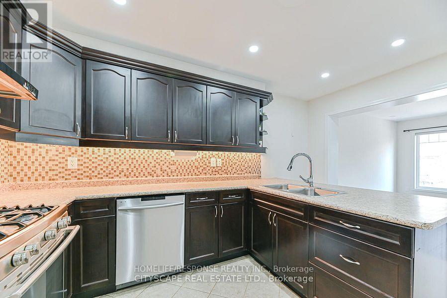 553 Pharo Point, Milton, ON - Indoor Photo Showing Kitchen With Double Sink