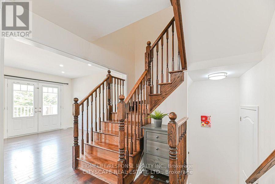 553 Pharo Point, Milton, ON - Indoor Photo Showing Other Room