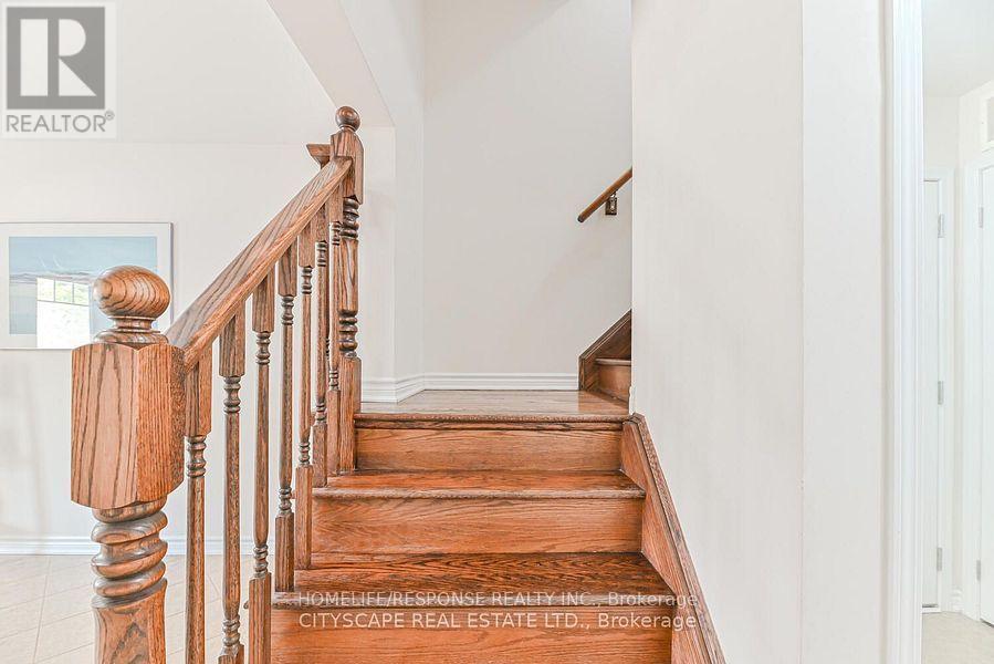 553 Pharo Point, Milton, ON - Indoor Photo Showing Other Room