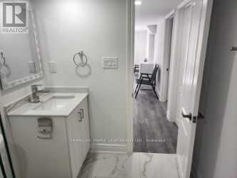 8 Benhurst Crescent, Brampton, ON - Indoor Photo Showing Bathroom