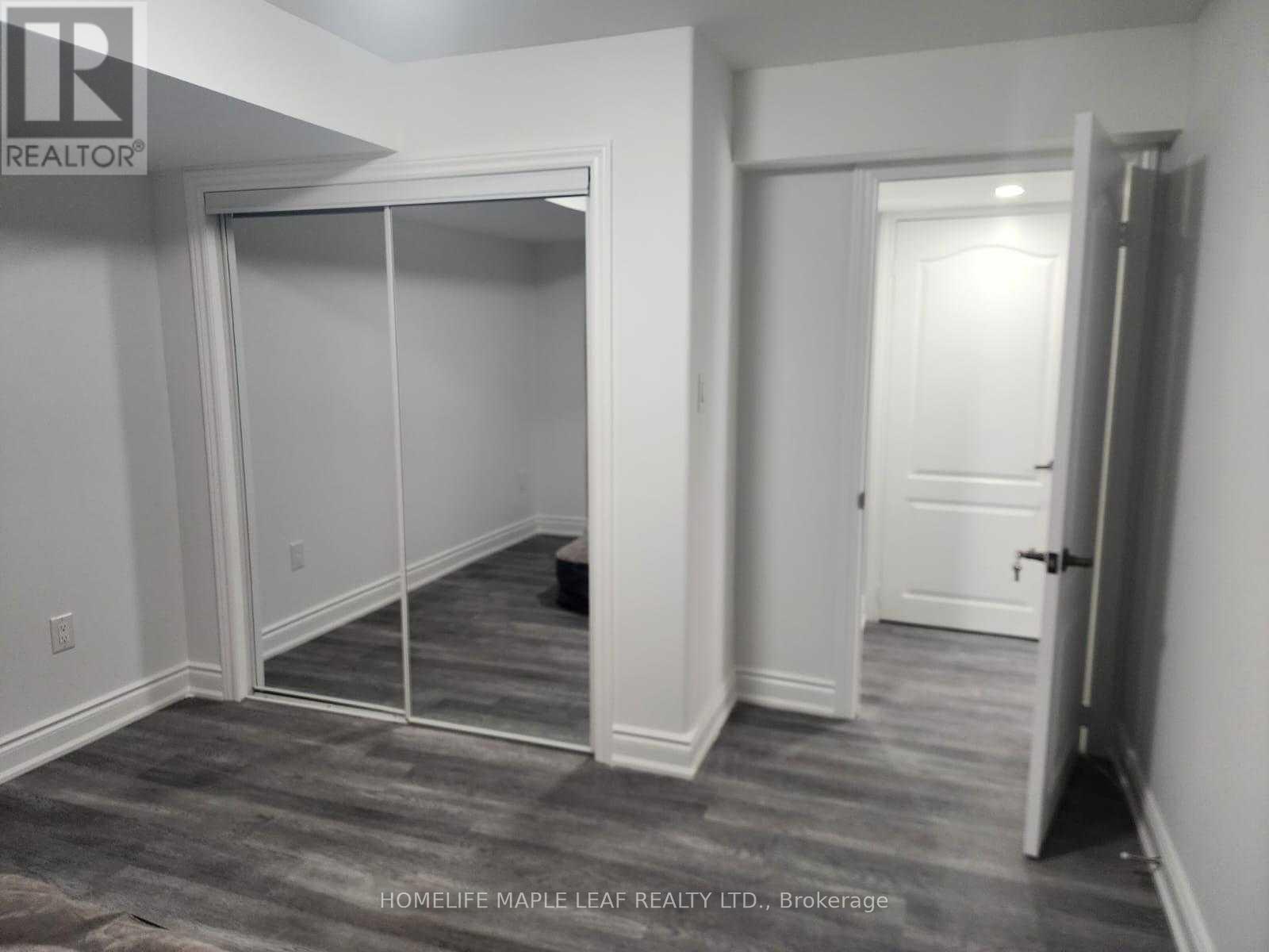 8 Benhurst Crescent, Brampton, ON - Indoor Photo Showing Other Room