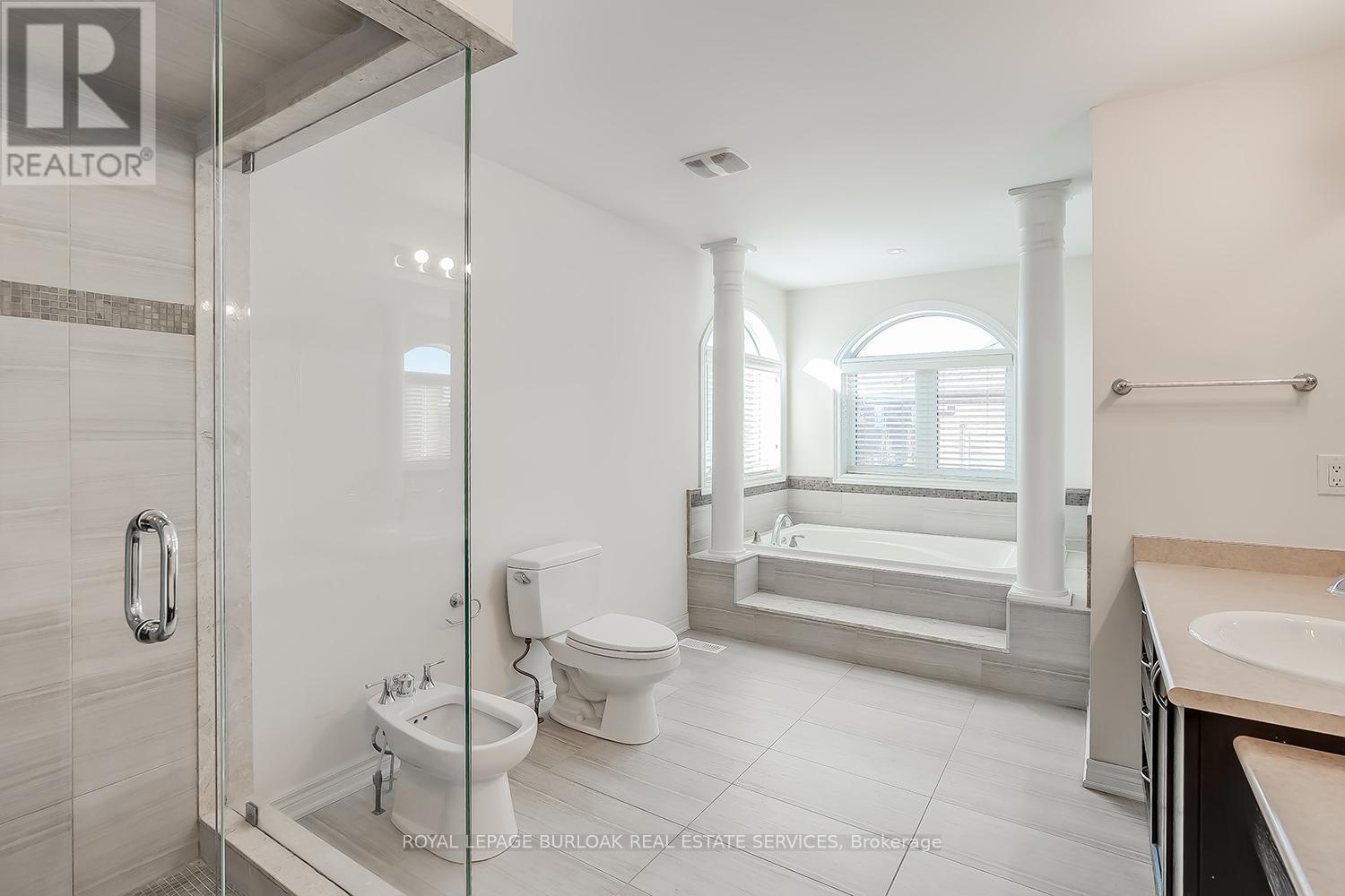3124 Velebit Park Boulevard, Burlington, ON - Indoor Photo Showing Bathroom