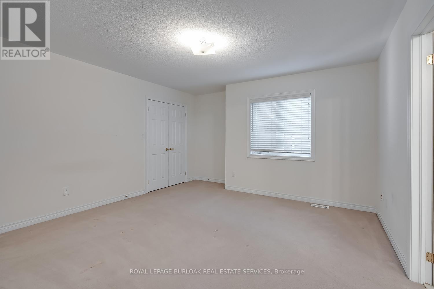 3124 Velebit Park Boulevard, Burlington, ON - Indoor Photo Showing Other Room