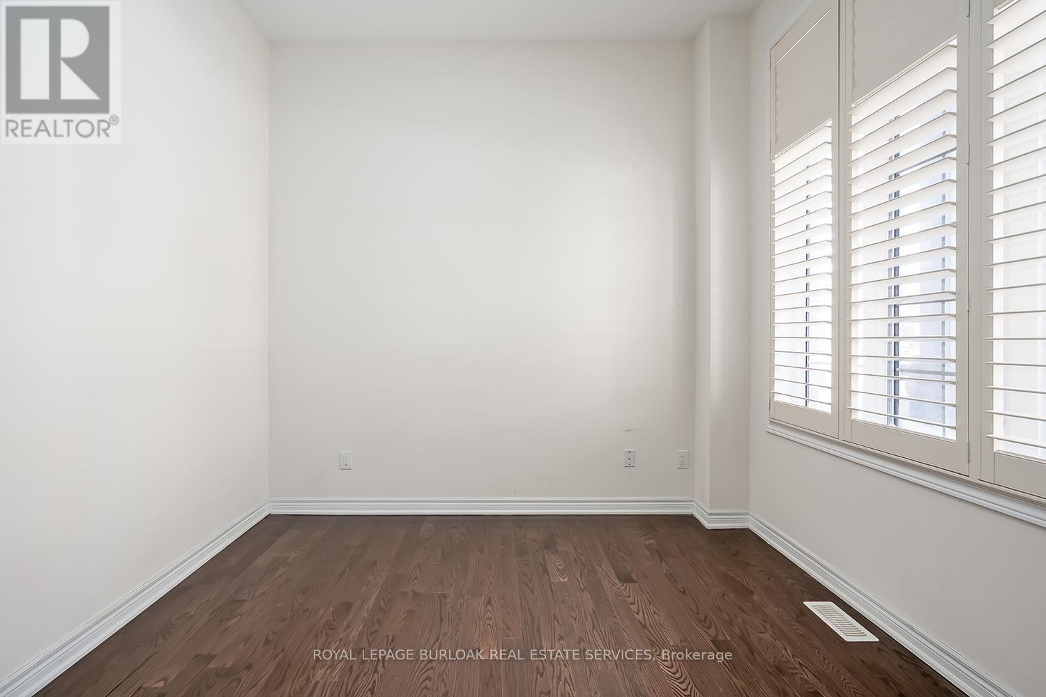 3124 Velebit Park Boulevard, Burlington, ON - Indoor Photo Showing Other Room