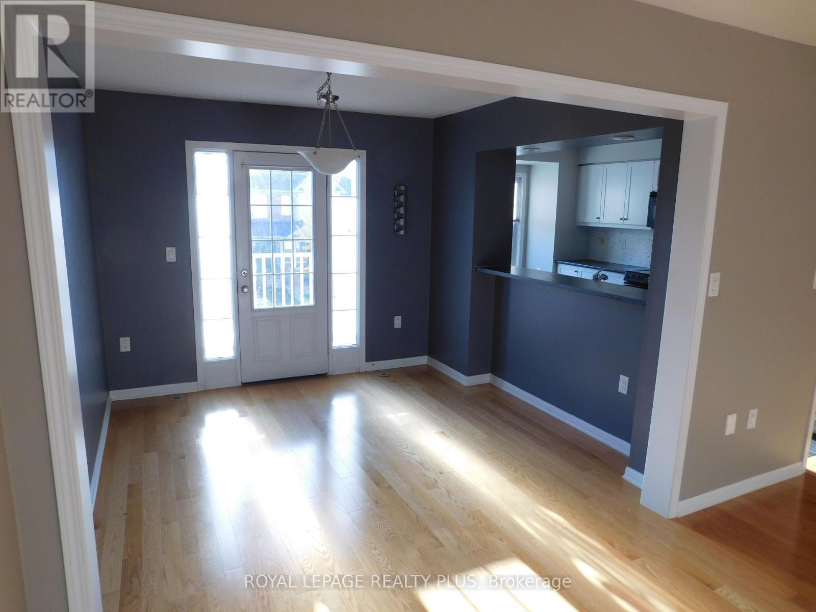 575 Speyer Circle, Milton, ON - Indoor Photo Showing Other Room