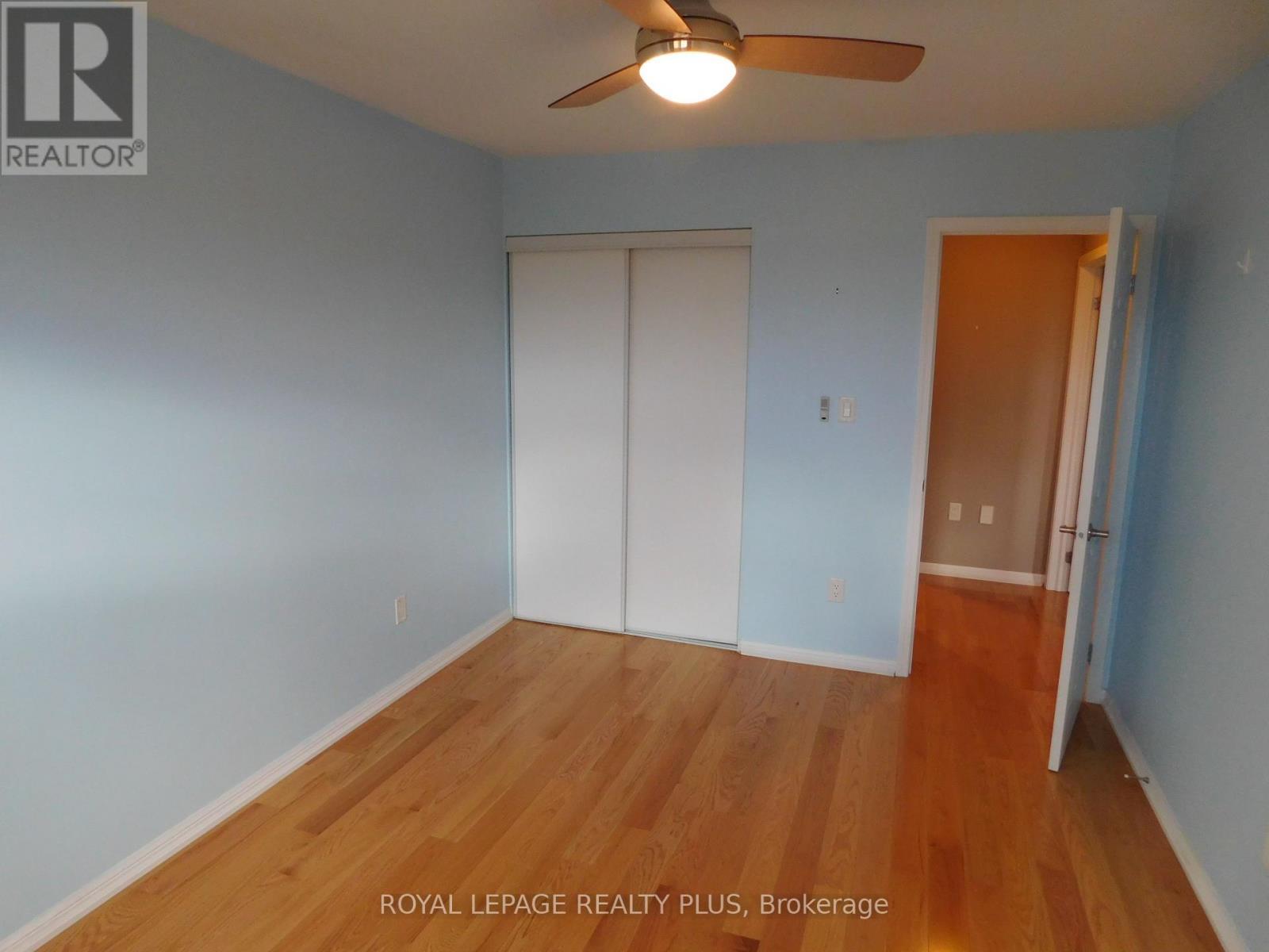 575 Speyer Circle, Milton, ON - Indoor Photo Showing Other Room