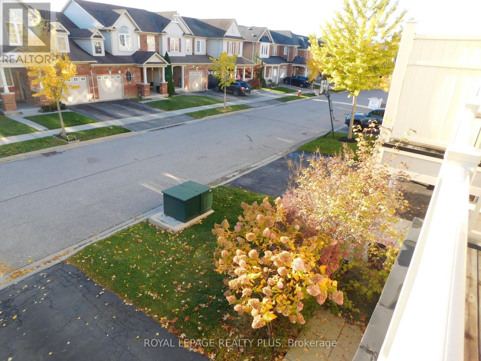 575 Speyer Circle, Milton, ON - Outdoor With Facade