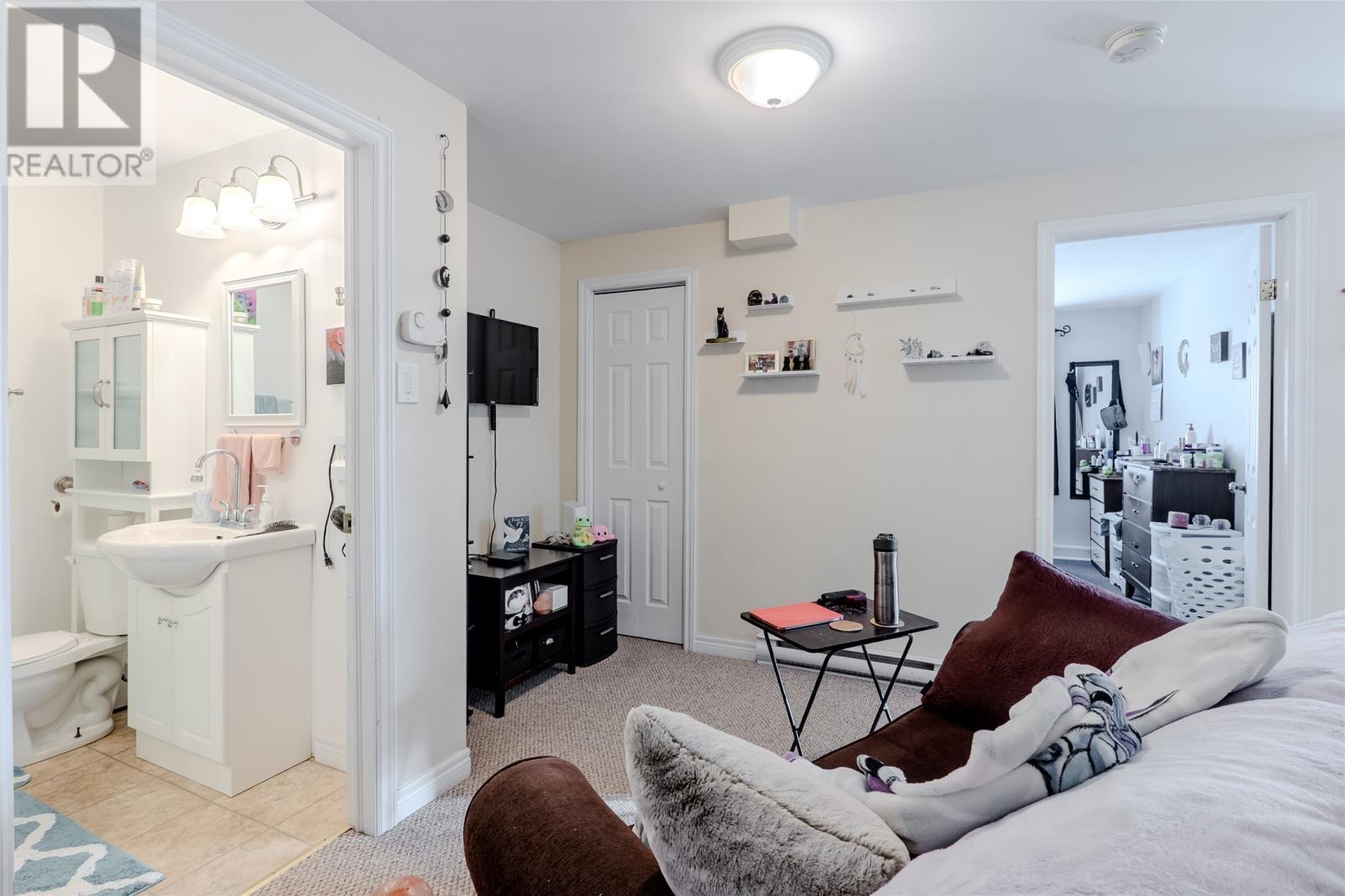 5 Kildare Place, St. John'S, NL - Indoor