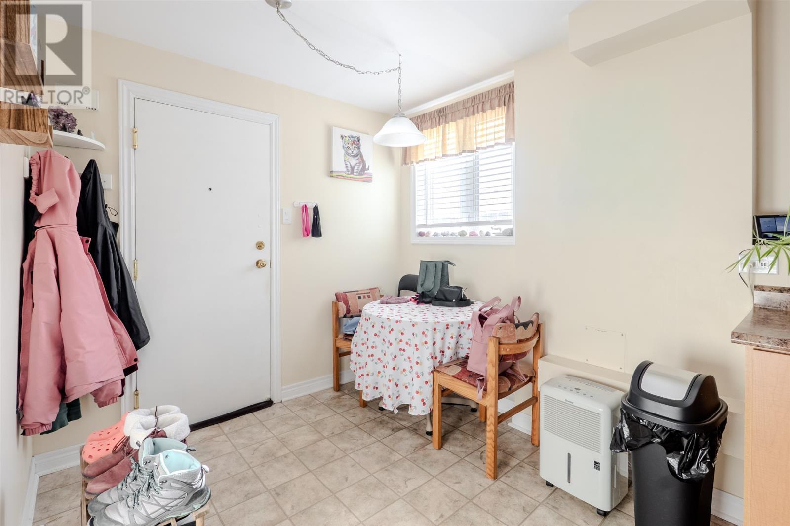 5 Kildare Place, St. John'S, NL - Indoor