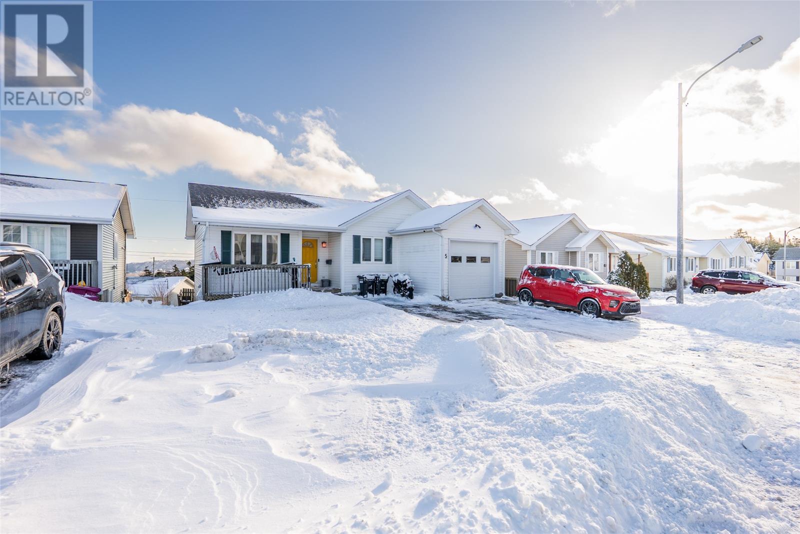 5 Kildare Place, St. John'S, NL - Outdoor