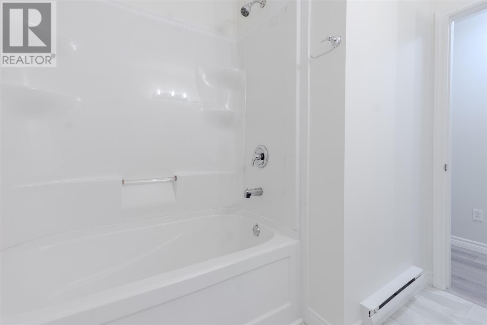 15 Hemmer Jane Drive, Mount Pearl, NL - Indoor Photo Showing Bathroom
