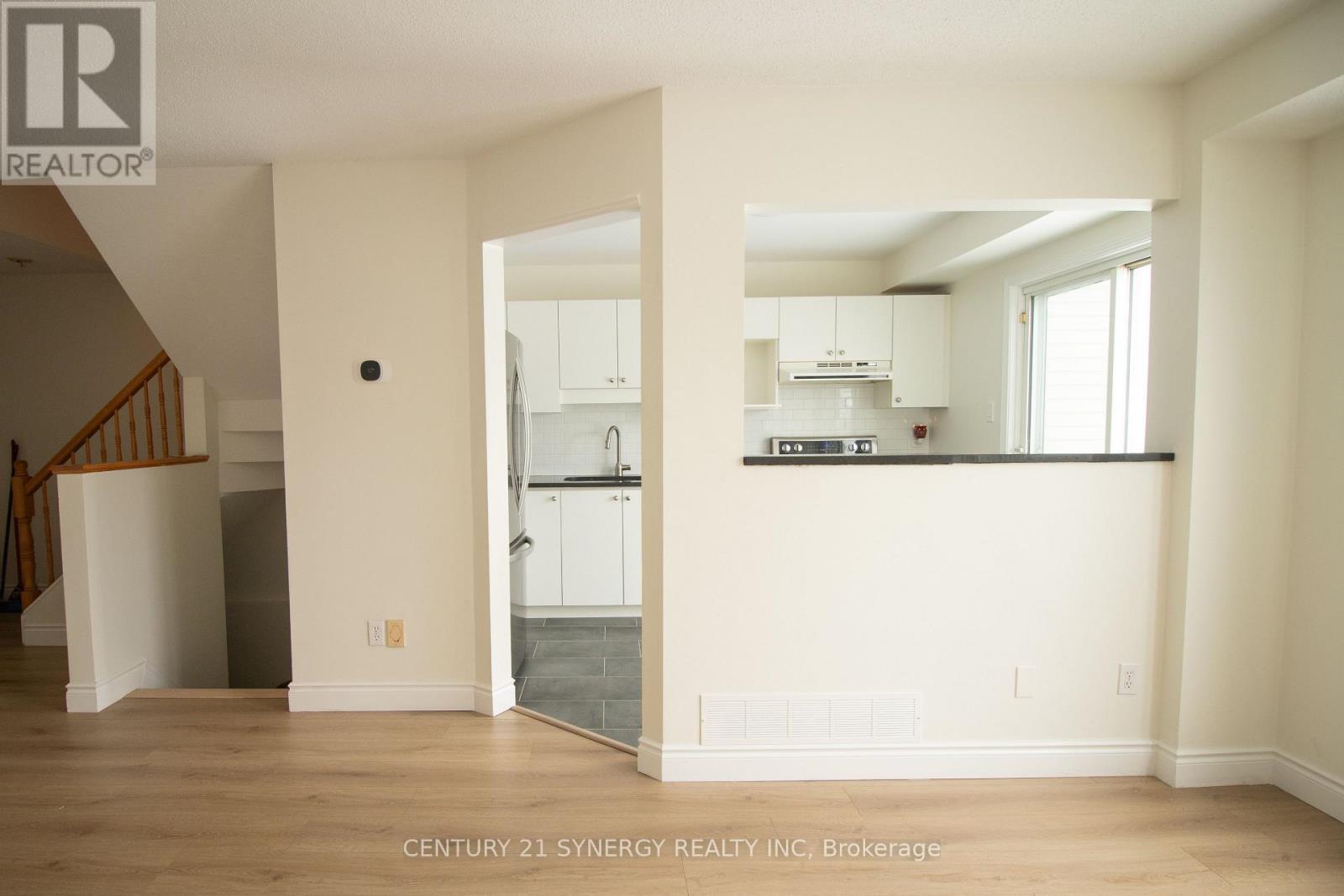 73 Longshire Circle, Ottawa, ON - Indoor Photo Showing Other Room