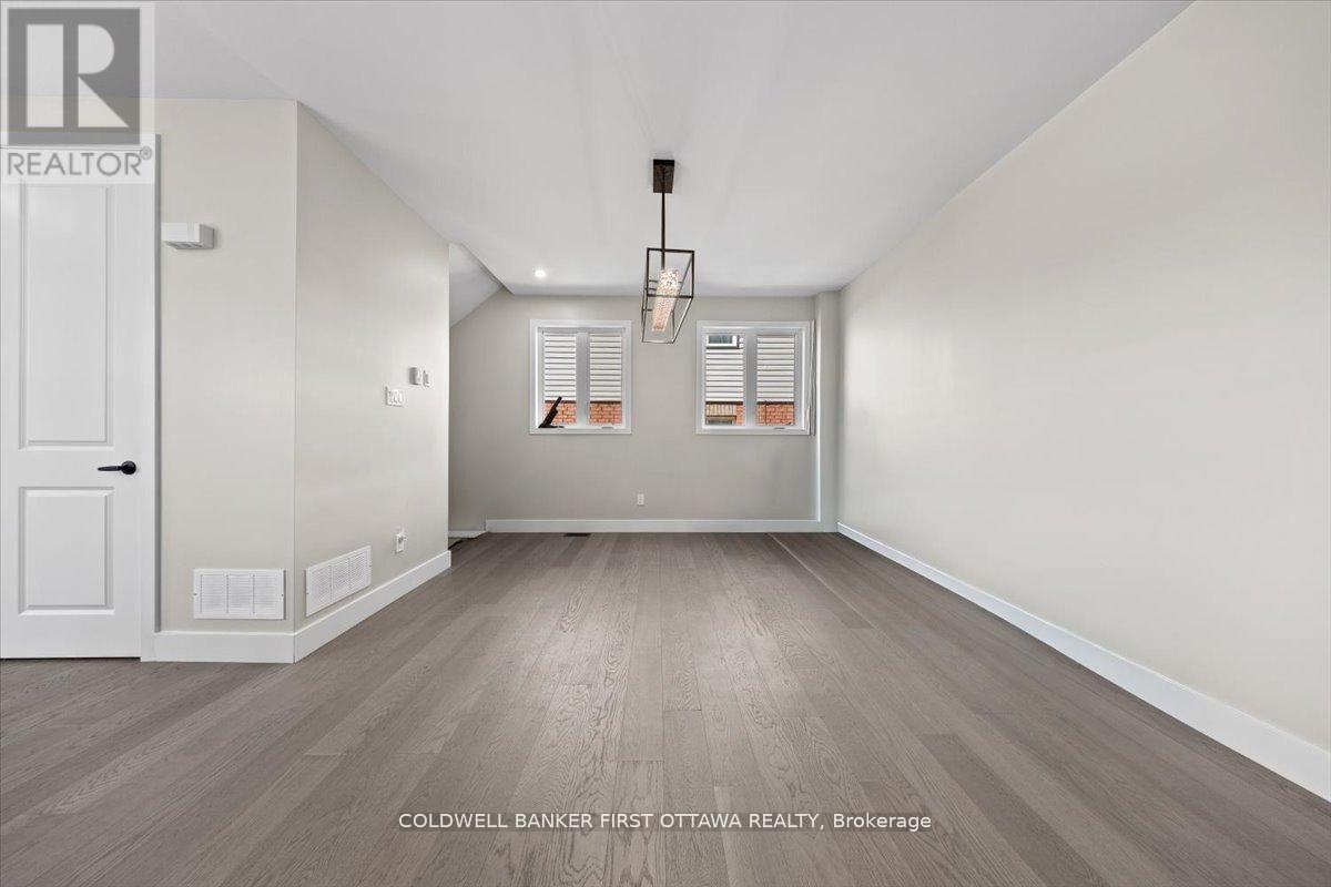 A/B - 22 Inverkip Avenue, Ottawa, ON - Indoor Photo Showing Other Room