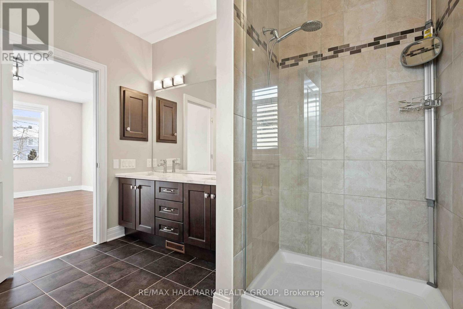 206 Cedarstone Street, Ottawa, ON - Indoor Photo Showing Bathroom