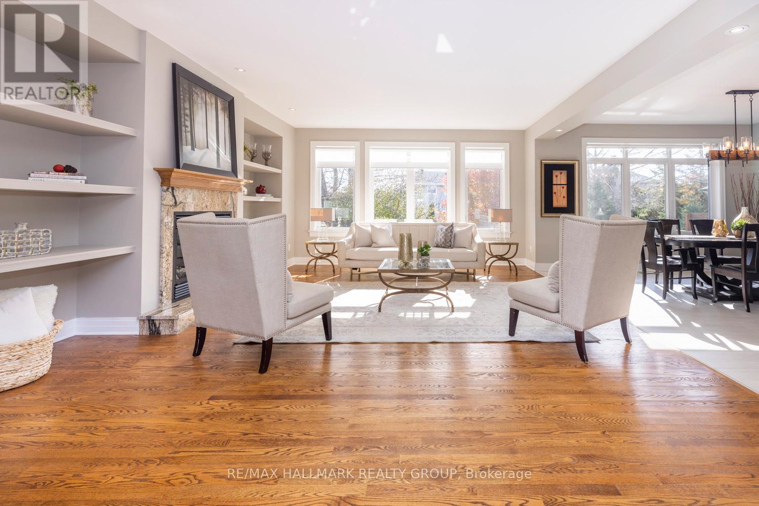 206 Cedarstone Street, Ottawa, ON - Indoor Photo Showing Living Room