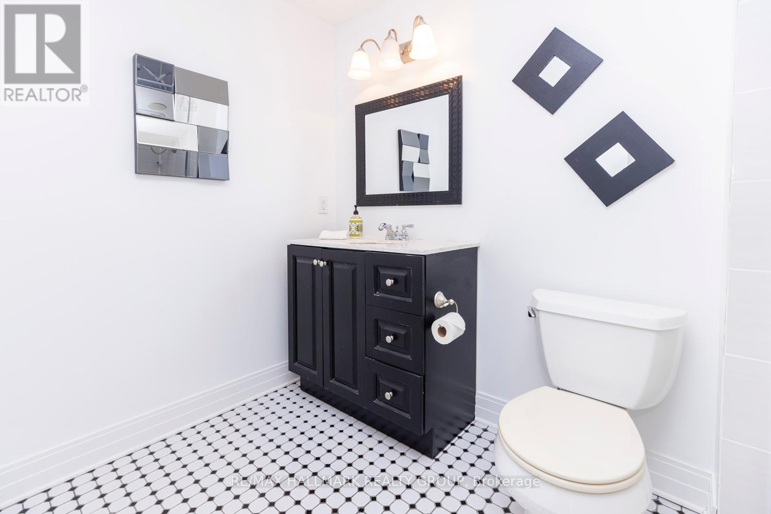 206 Cedarstone Street, Ottawa, ON - Indoor Photo Showing Bathroom