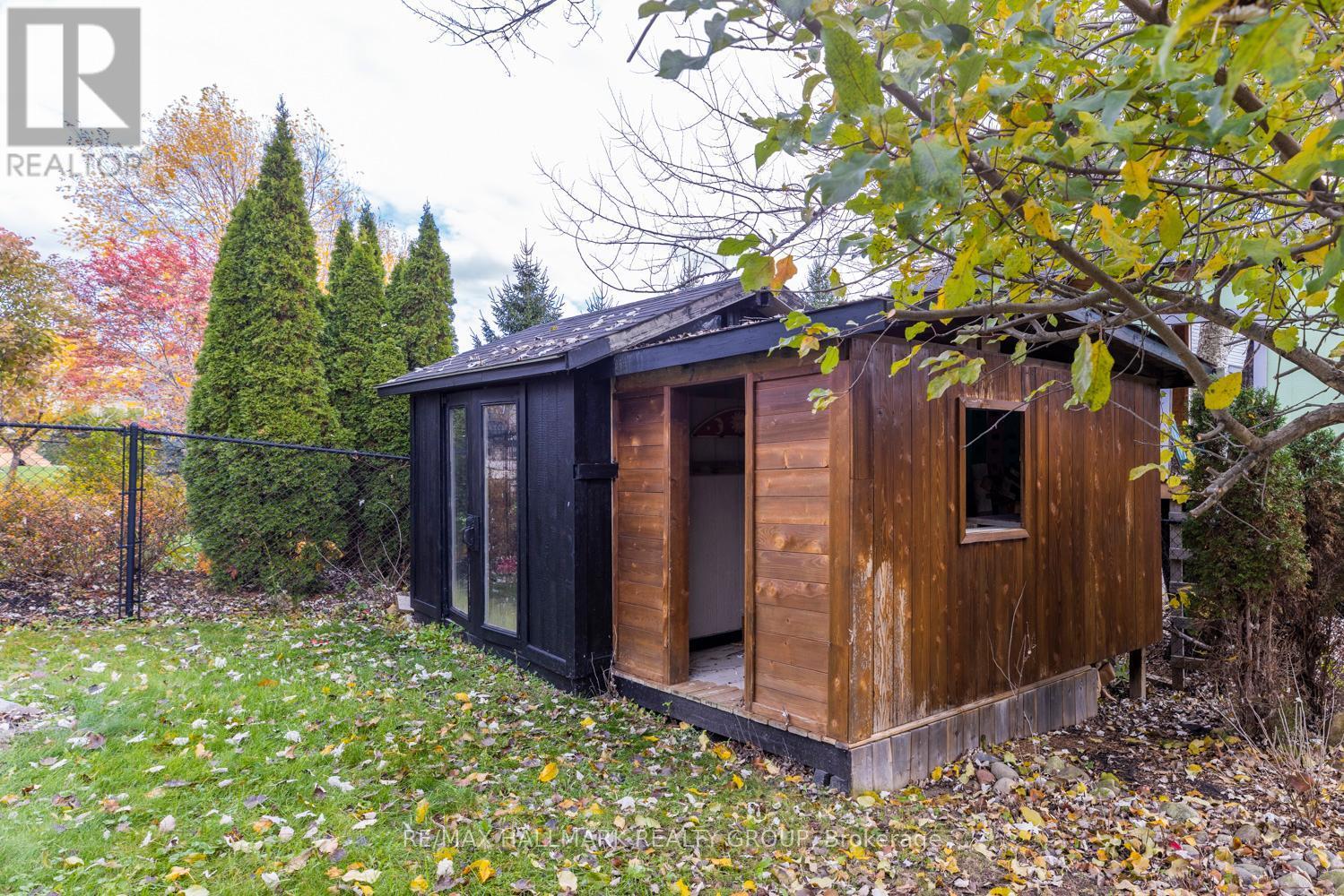 206 Cedarstone Street, Ottawa, ON - Outdoor