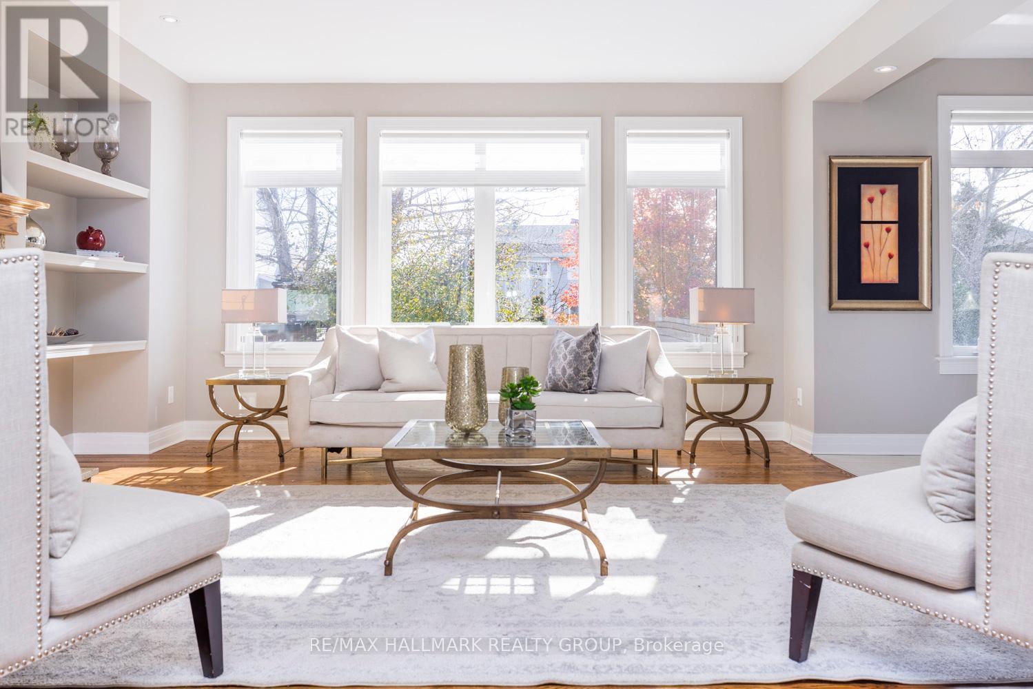 206 Cedarstone Street, Ottawa, ON - Indoor Photo Showing Living Room