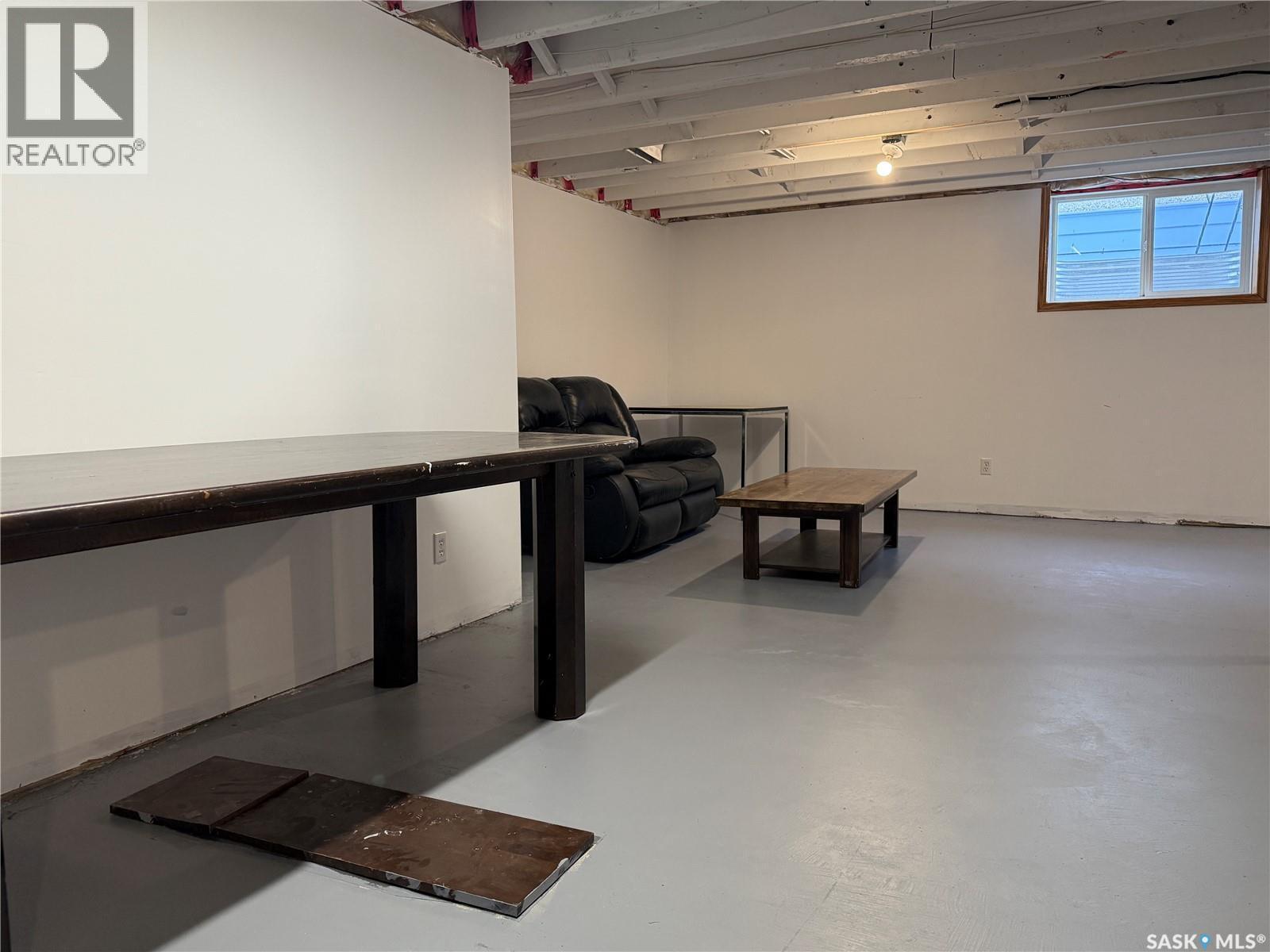 1551 92Nd Street, North Battleford, SK - Indoor