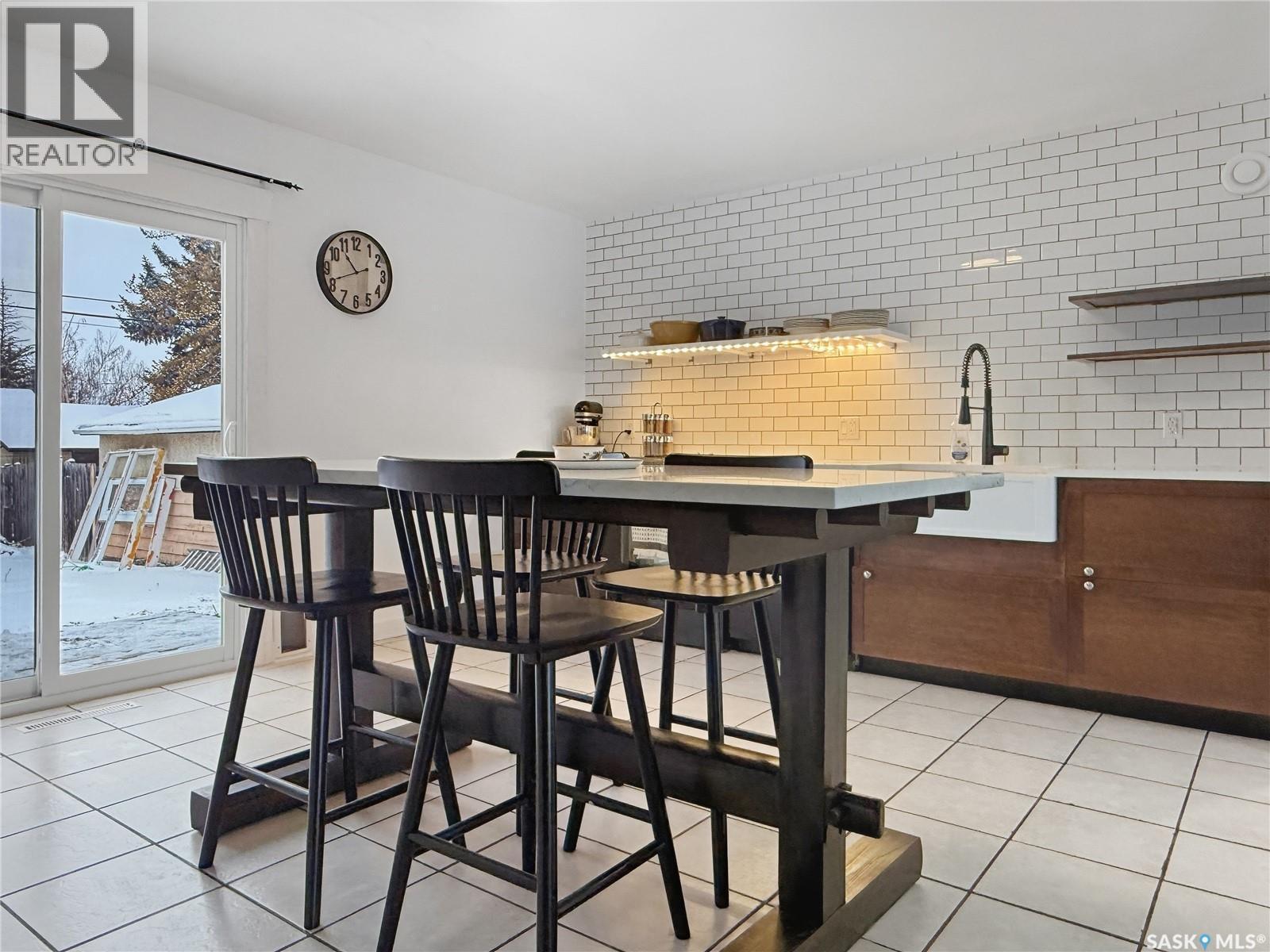 1551 92Nd Street, North Battleford, SK - Indoor Photo Showing Dining Room