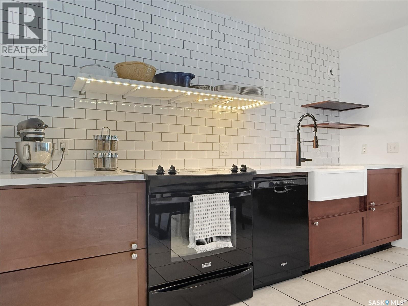 1551 92Nd Street, North Battleford, SK - Indoor