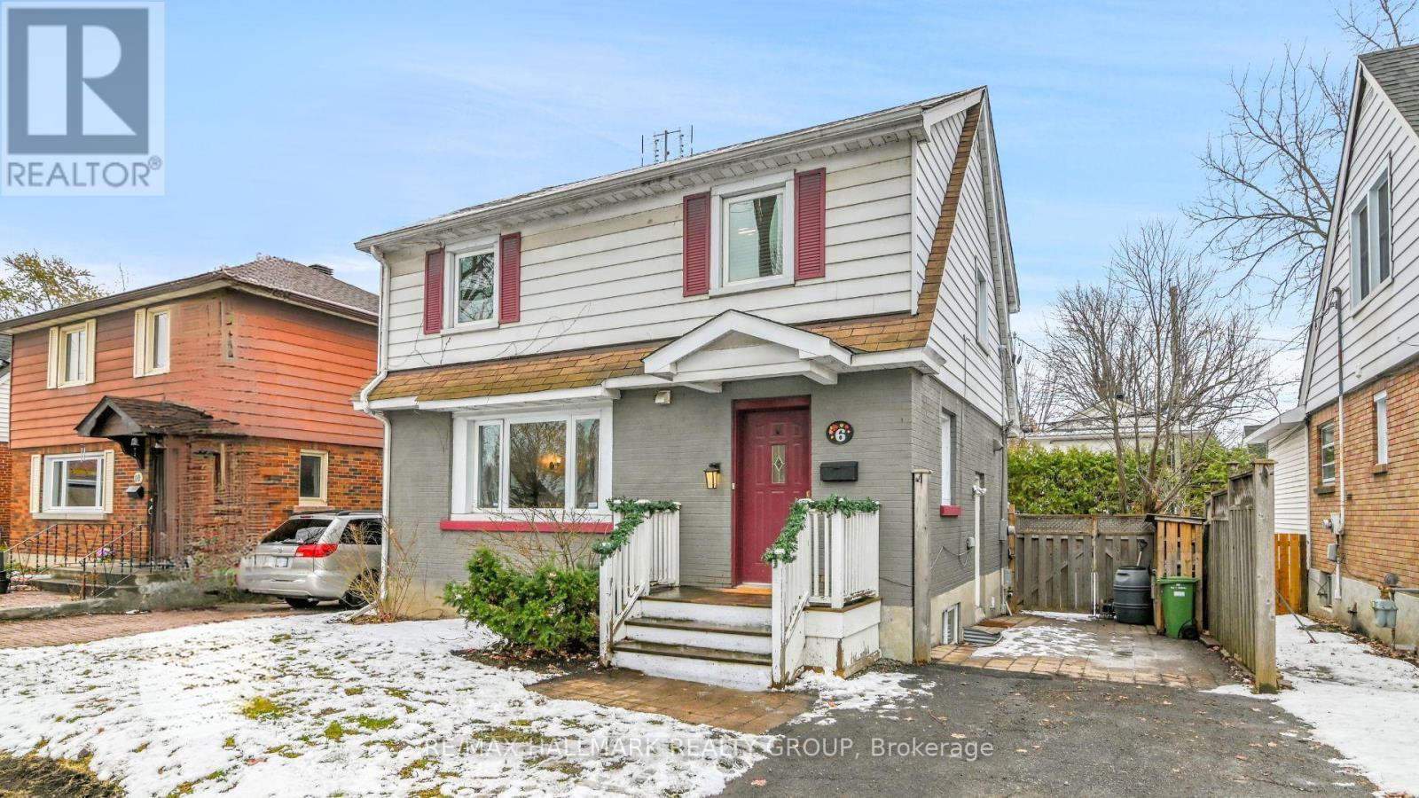 Front of Home - 6 Centennial Boulevard, Ottawa, ON - Outdoor