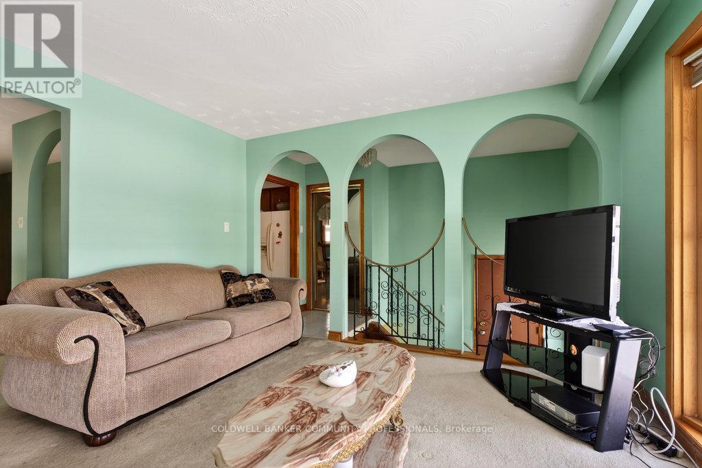 178 Marcella Crescent, Hamilton, ON - Indoor Photo Showing Other Room