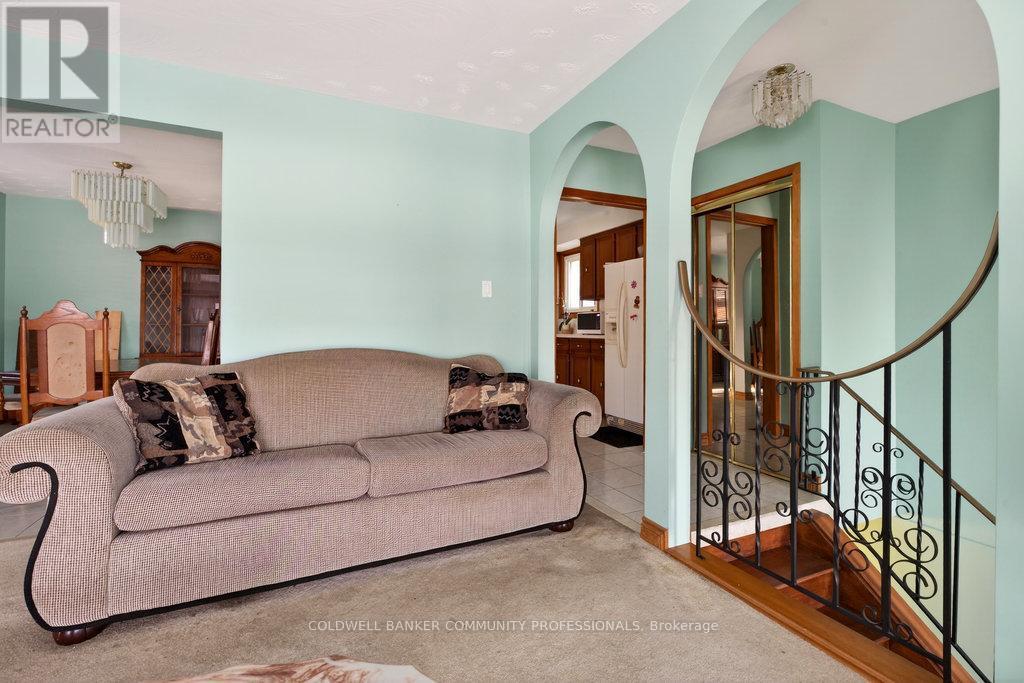 178 Marcella Crescent, Hamilton, ON - Indoor Photo Showing Other Room