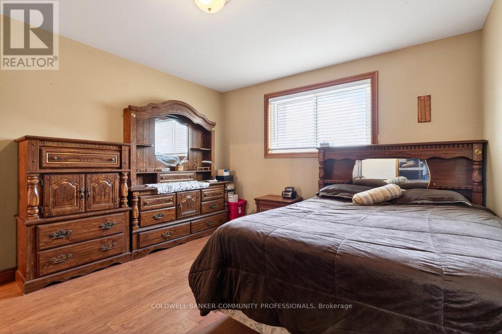 178 Marcella Crescent, Hamilton, ON - Indoor Photo Showing Bedroom