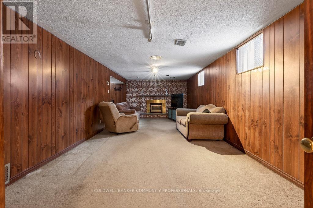 178 Marcella Crescent, Hamilton, ON - Indoor Photo Showing Other Room