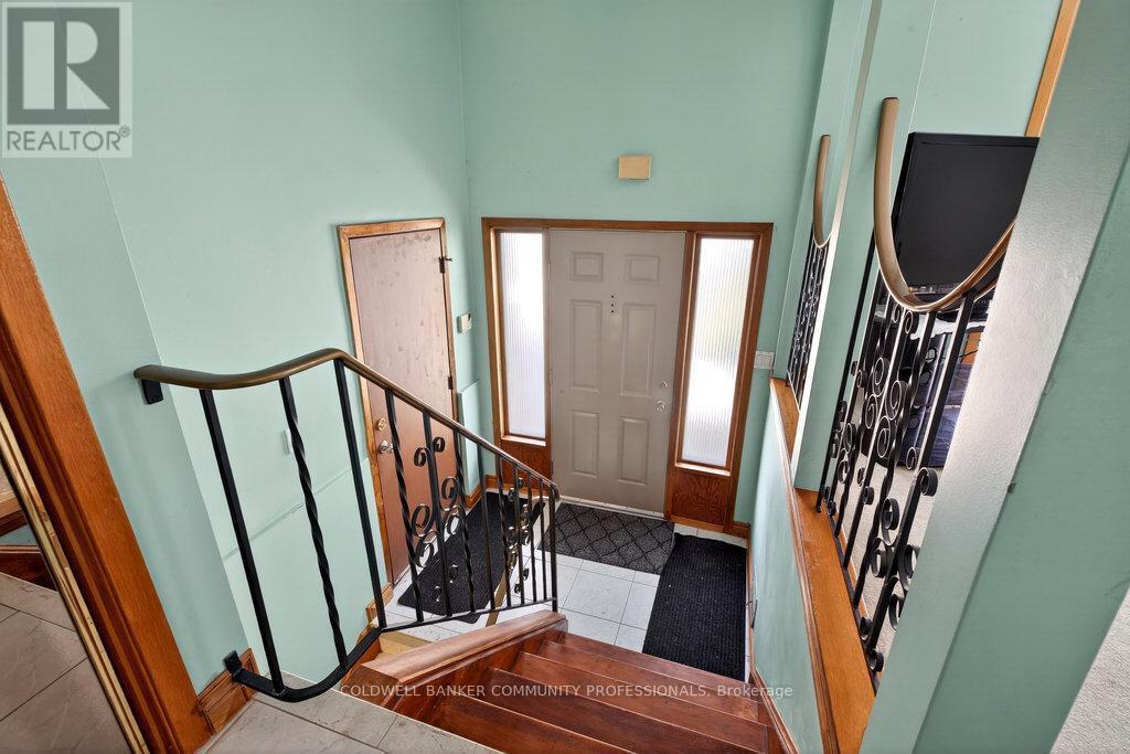 178 Marcella Crescent, Hamilton, ON - Indoor Photo Showing Other Room