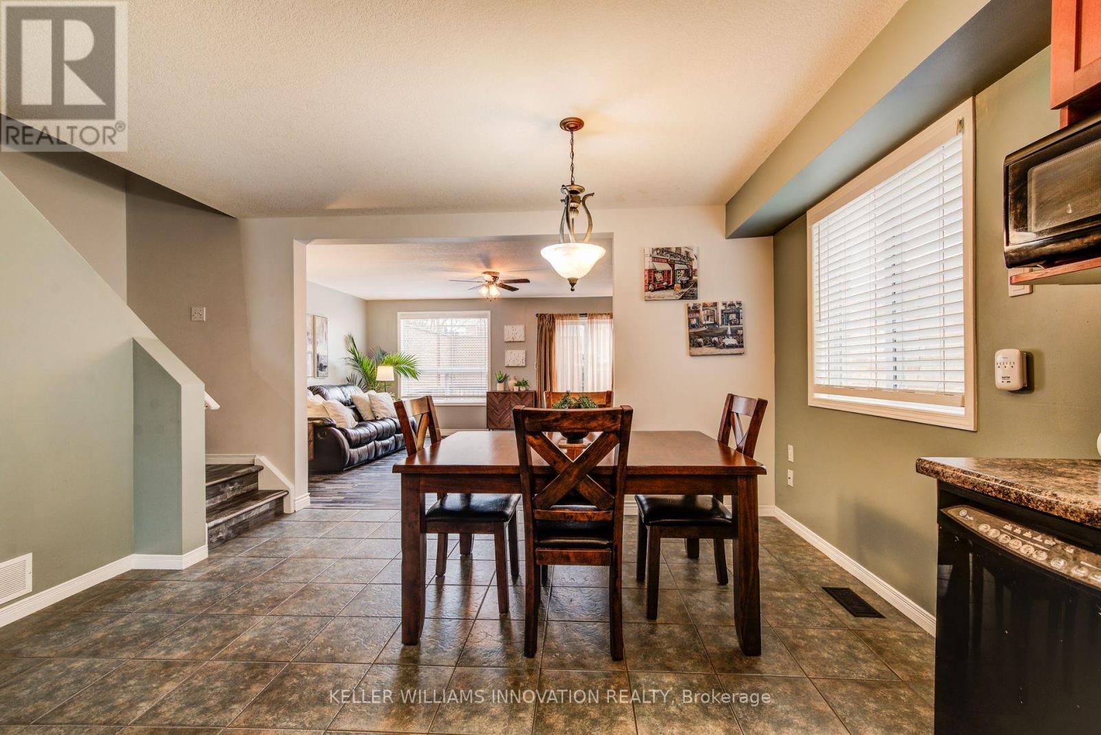 29 Chester Drive, Cambridge, ON - Indoor Photo Showing Dining Room