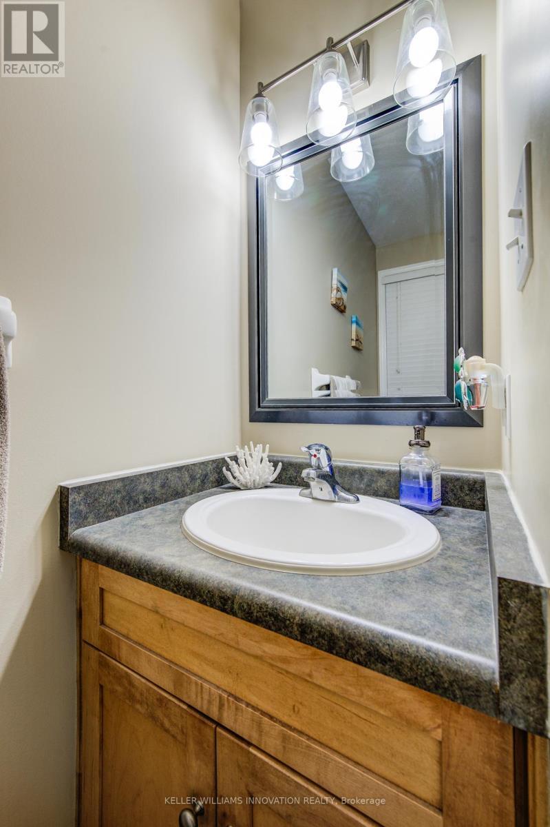 29 Chester Drive, Cambridge, ON - Indoor Photo Showing Bathroom