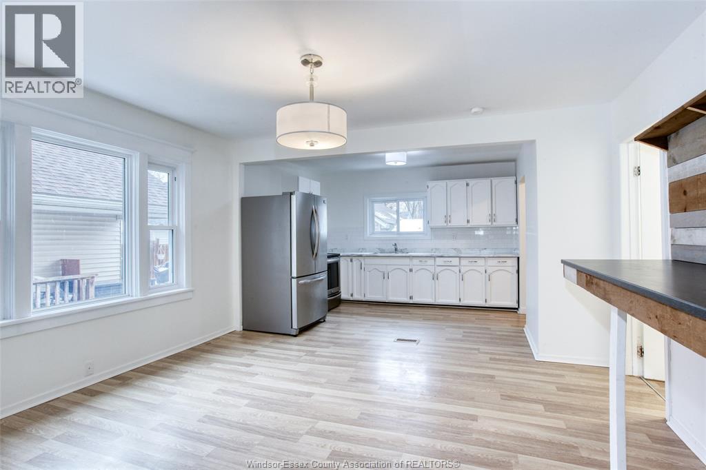 201 Gore, Amherstburg, ON - Indoor Photo Showing Kitchen