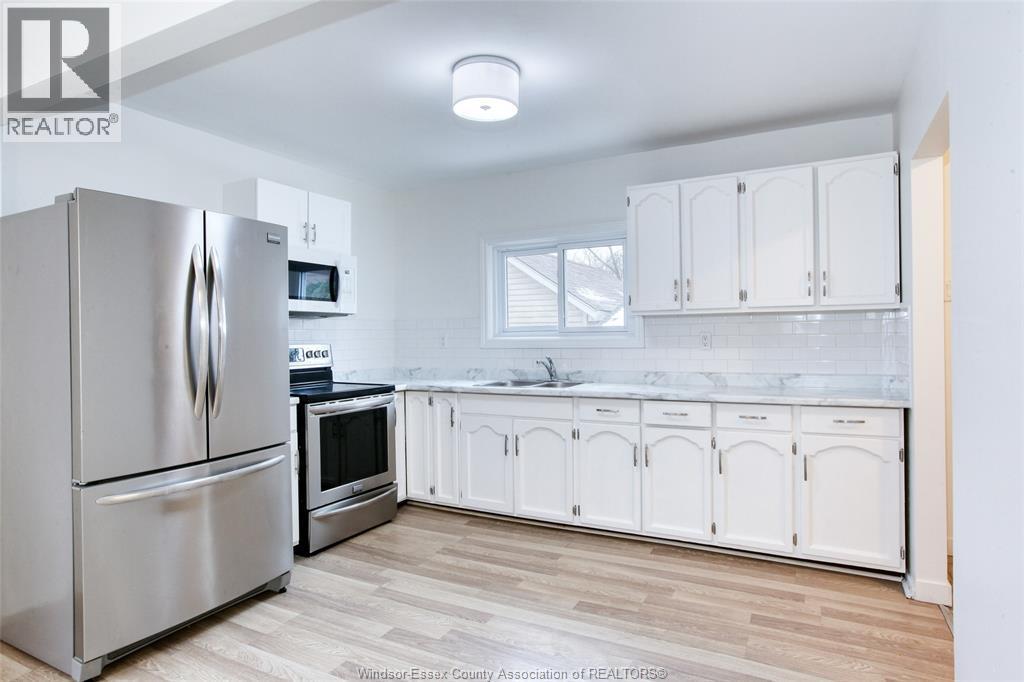 201 Gore, Amherstburg, ON - Indoor Photo Showing Kitchen With Double Sink