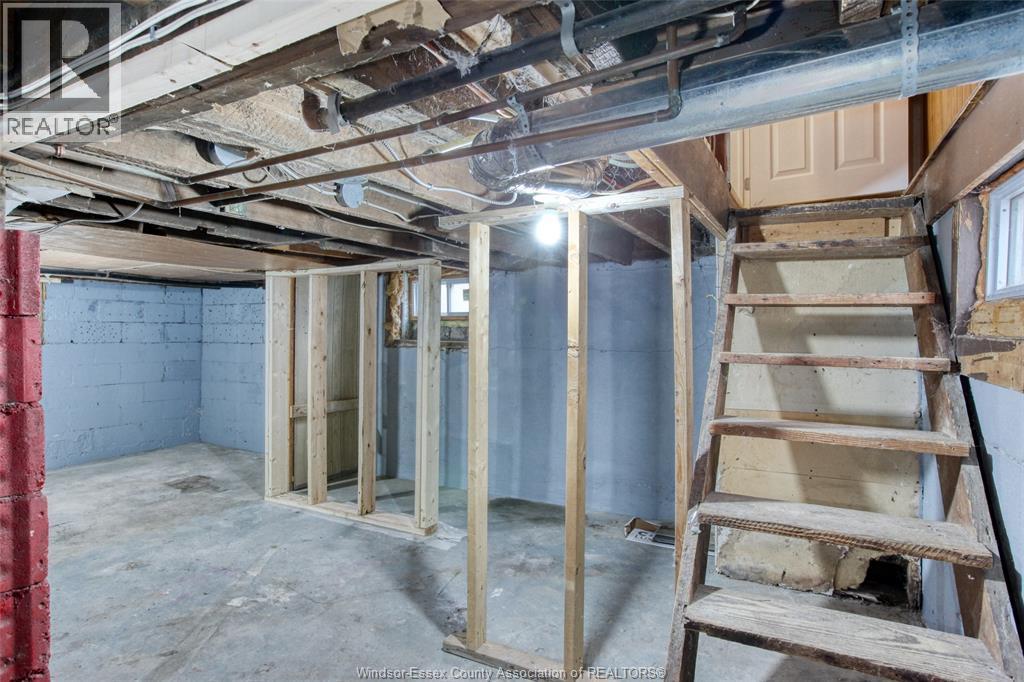 201 Gore, Amherstburg, ON - Indoor Photo Showing Basement