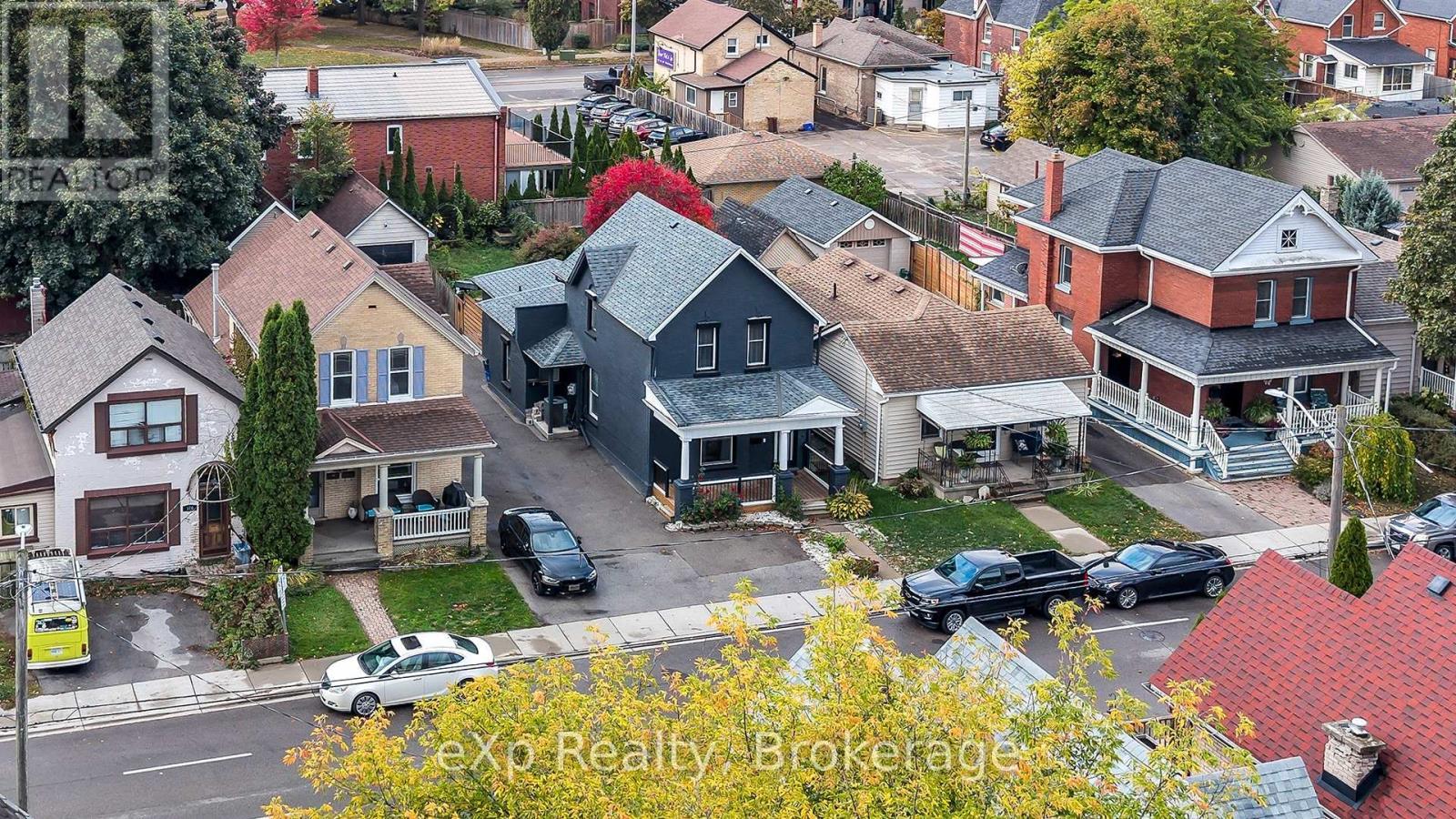 2 - 174 William Street, Brantford, ON - Outdoor With Facade