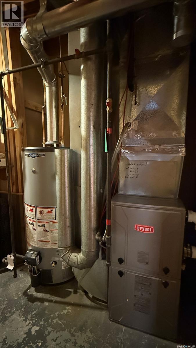 10326 Henderson Drive, North Battleford, SK - Indoor Photo Showing Basement