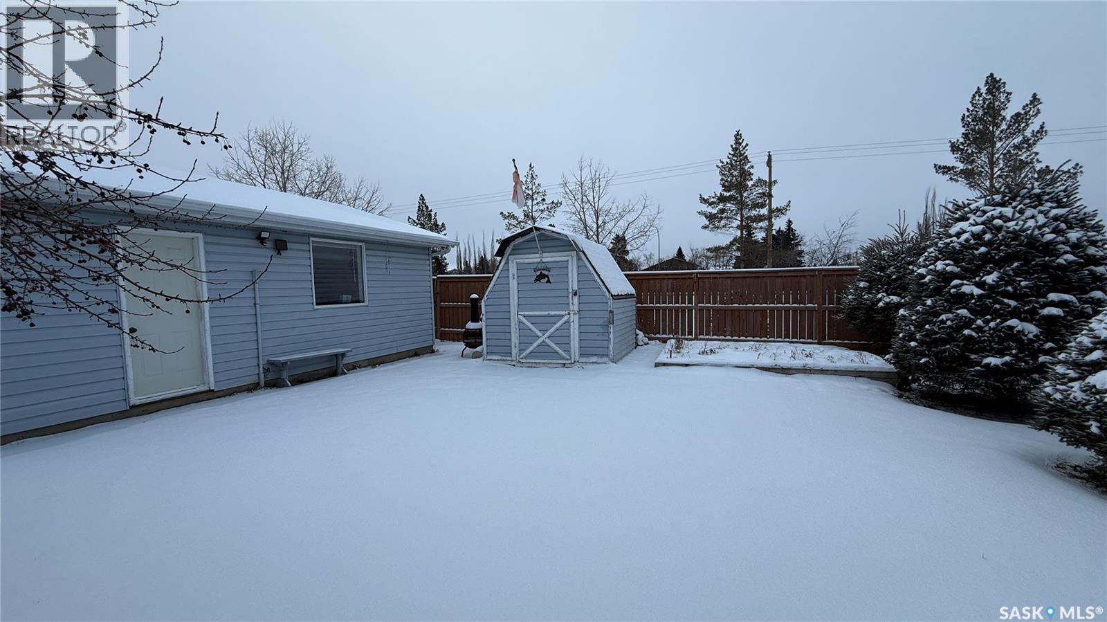 10326 Henderson Drive, North Battleford, SK - Outdoor