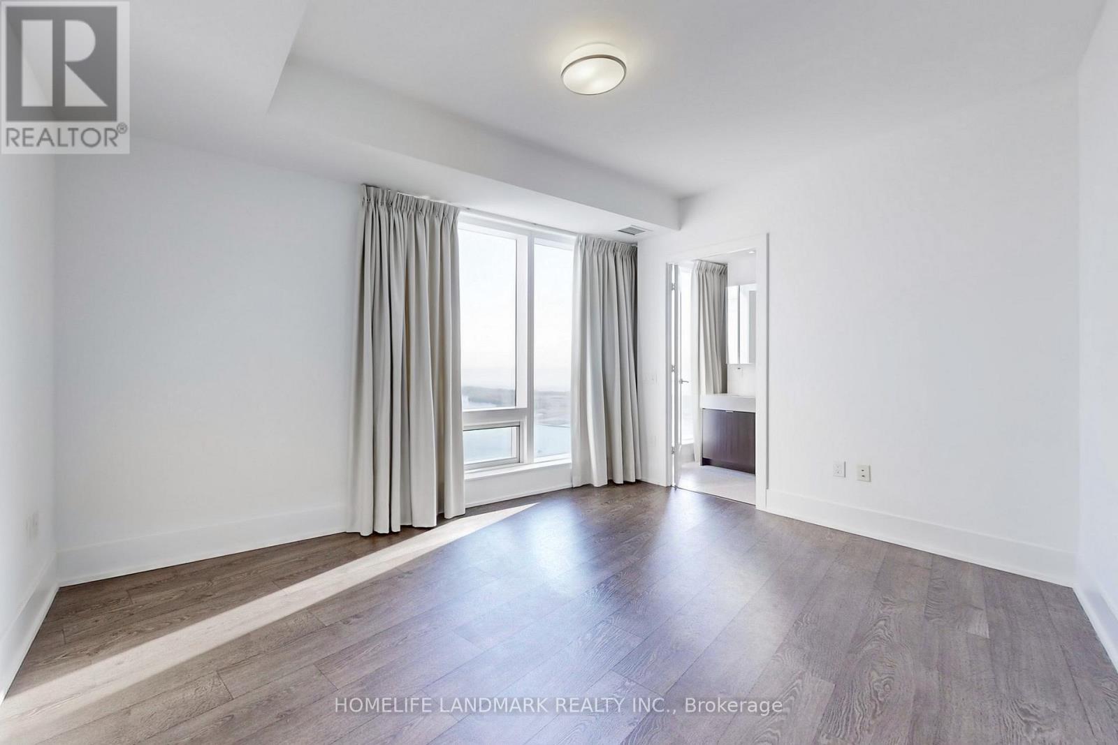 5510 - 10 York Street, Toronto, ON - Indoor Photo Showing Other Room
