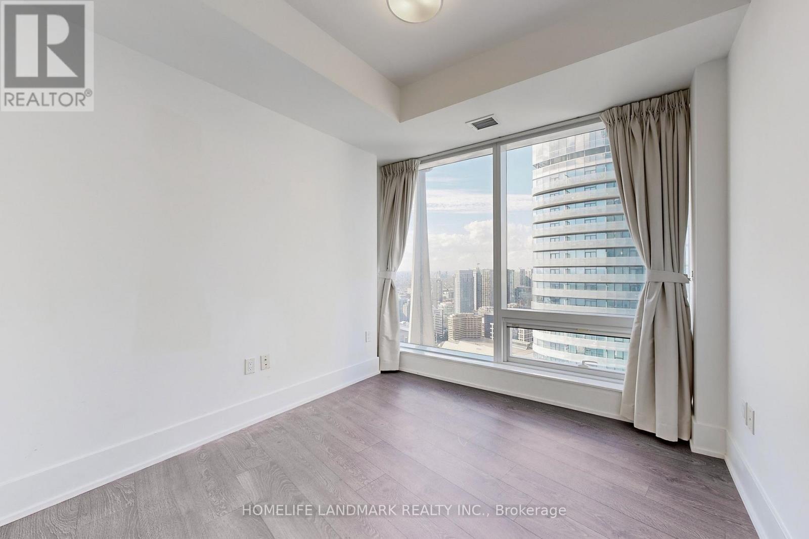 5510 - 10 York Street, Toronto, ON - Indoor Photo Showing Other Room