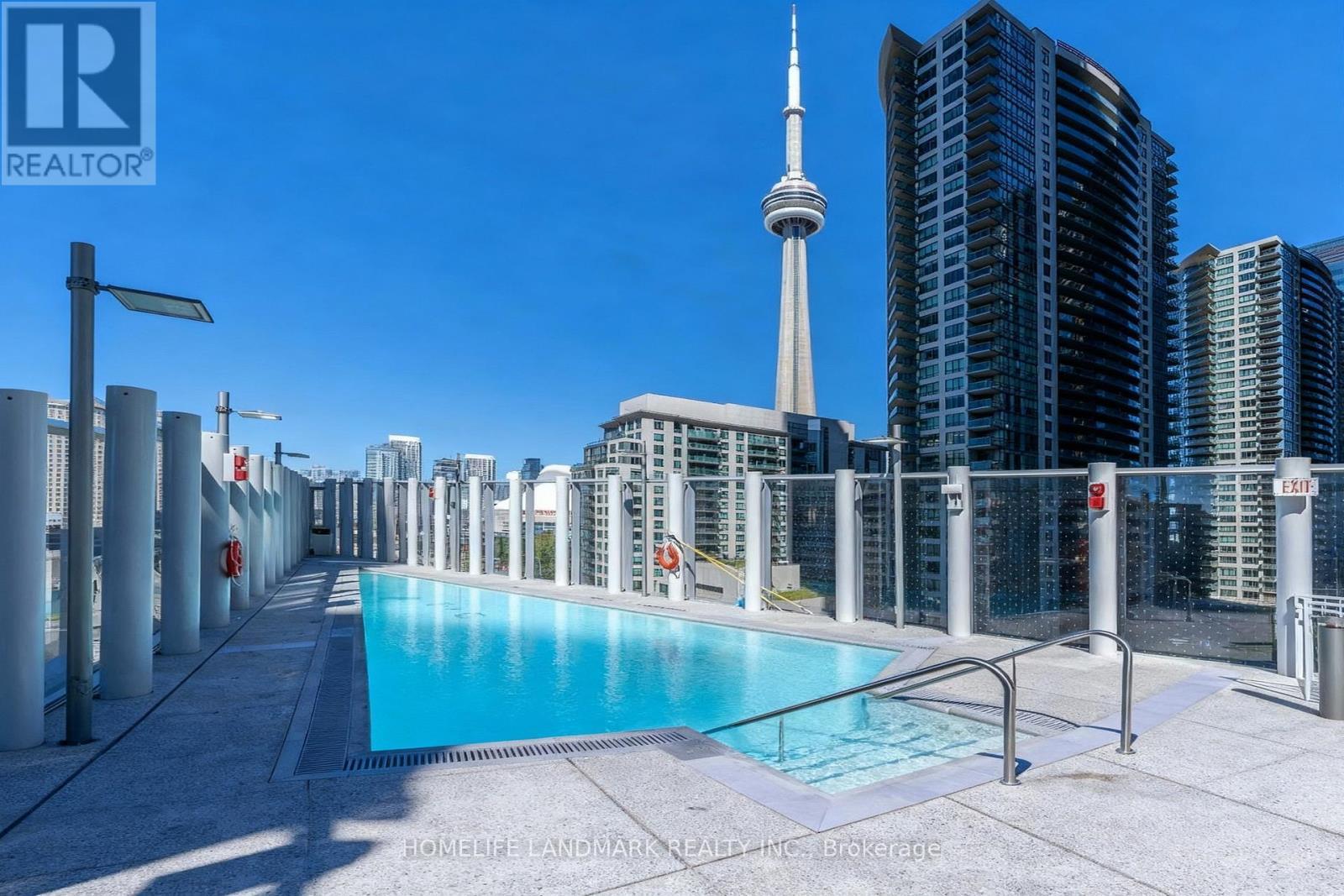 5510 - 10 York Street, Toronto, ON - Outdoor With In Ground Pool